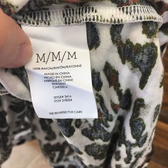 Cabi | Animal Print Crop Short Sleeve Tee 3414 | M - Picture 7 of 8